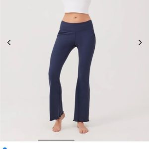 Outdoor Voices SuperForm™ Rib Flare Pant